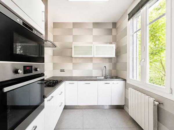 Maison familiale avec piscine, dépendance et stationnement ? Marseille 11e