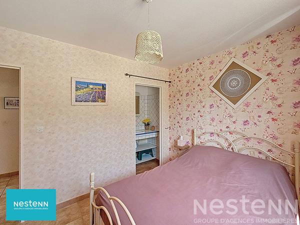 Maison de 146 m2 avec 4 chambres, véranda, garage, piscine et pool house à Saint Maximin la Sainte Baume