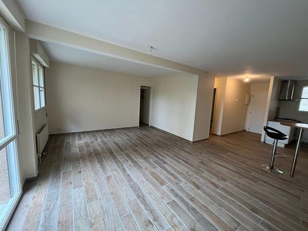 TRES BEL APPARTEMENT DE TYPE 2 CENTRE VILLE
