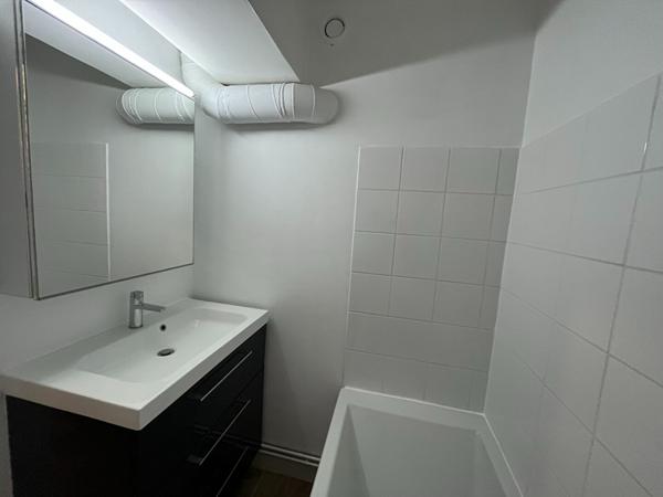 TRES BEL APPARTEMENT DE TYPE 2 CENTRE VILLE