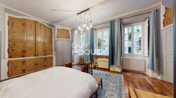 Appartement Chambery 4 pièce(s) 140.43 m2