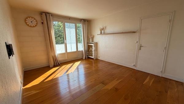 Appartement 3 pièce(s) 55 m2 15 min à pied RER A - Saint Germain En Laye Loyer 1 400 €/mois charges comprises **  - Référence  18501