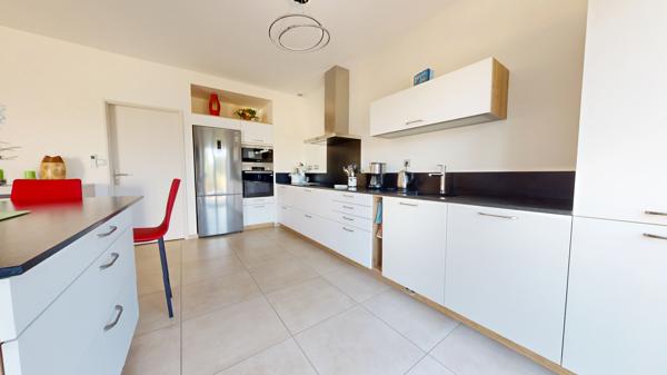 Rare à la vente – Maison neuve de plain-pied RE 2020 avec verger et prestations haut de gamme