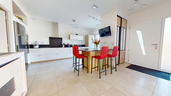 Rare à la vente – Maison neuve de plain-pied RE 2020 avec verger et prestations haut de gamme