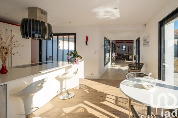 Maison à vendre 7 pièces 226 m² Rivedoux-Plage