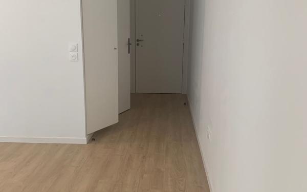 Appartement à vendre    2 pièces • 45,22 m2 Asnières-sur-Seine