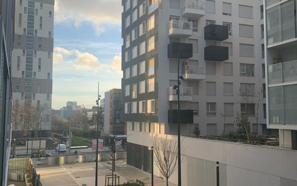 Appartement à vendre    2 pièces • 45,22 m2 Asnières-sur-Seine