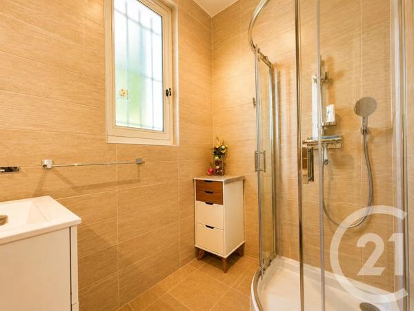 Maison à vendre  7 pièces - 221 m 2   JACOB BELLECOMBETTE  - 73