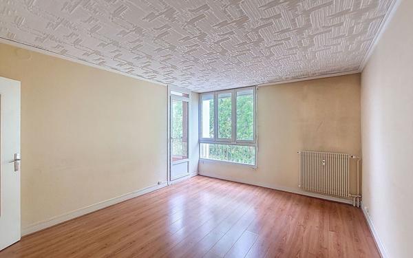 Appartement à vendre    4 pièces •  Roissy-en-Brie