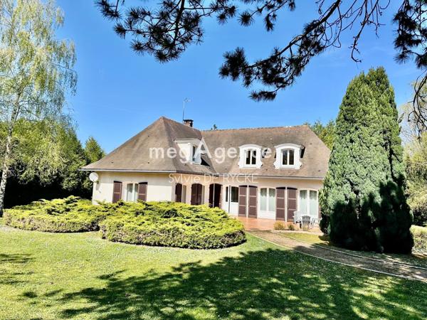 Maison à Champigny, 89340 - 7 pièces 202m²