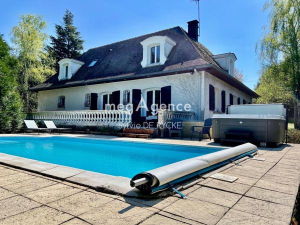 Maison à Champigny, 89340 - 7 pièces 202m²