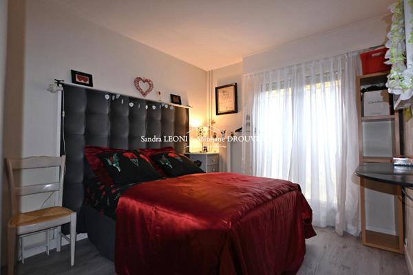 CHARTRES - MAGNIFIQUE APPARTEMENT de 93 m2, 5 PIECES