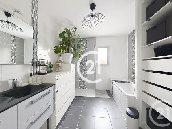 Maison à vendre  5 pièces - 103,50 m2 COGNAC - 16