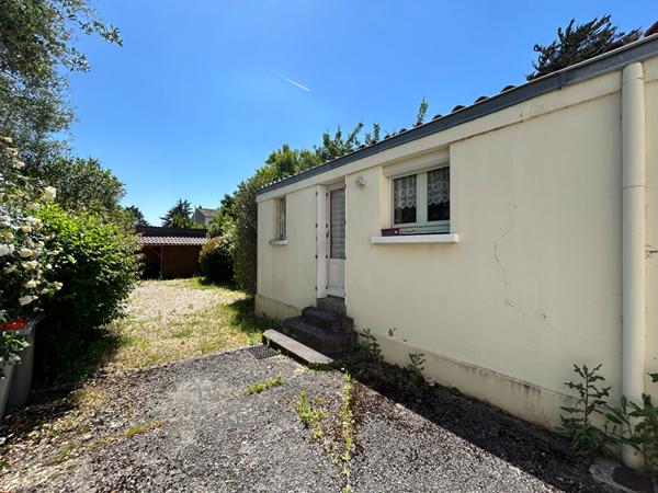 Maison - 8 pièces - 150 m²