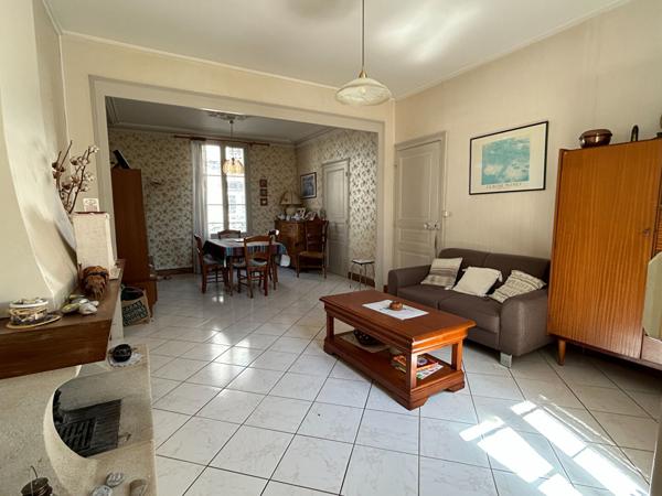 Maison - 8 pièces - 150 m²