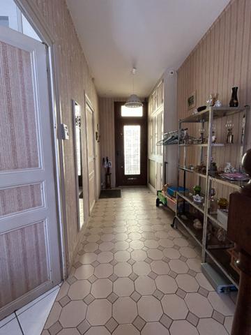 Maison - 8 pièces - 150 m²