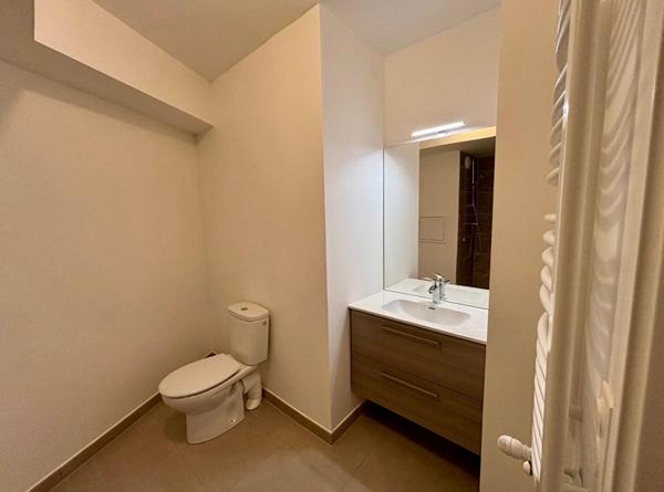 Appartement 1 pièce 27.55 m2 - Ozoir La Ferrière - OZOIR LA FERRIERE