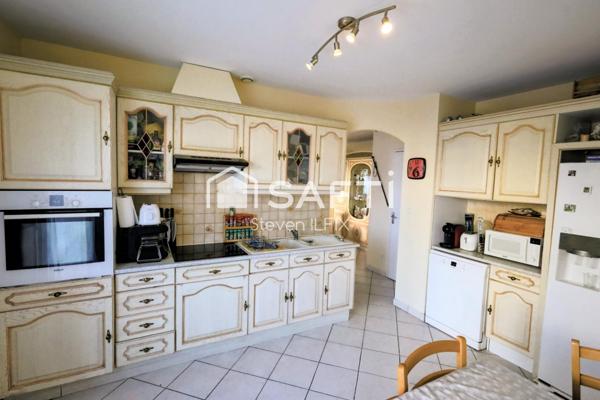 Immeuble de rapport, 8 appartements et 1 local commercial