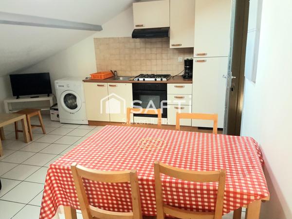 Immeuble de rapport, 8 appartements et 1 local commercial