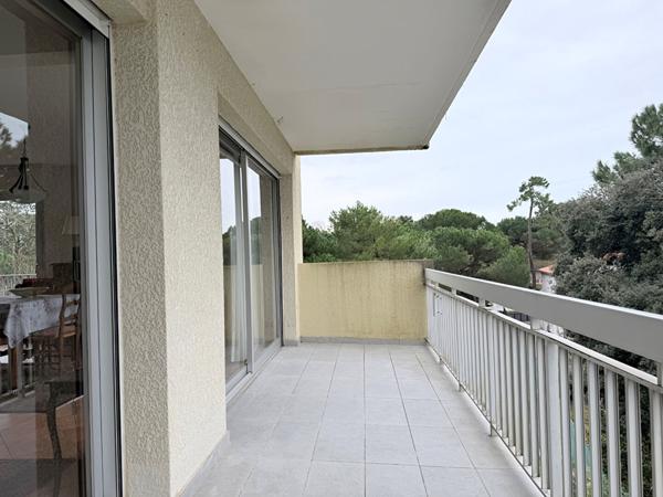 APPARTEMENT  3 CHAMBRES