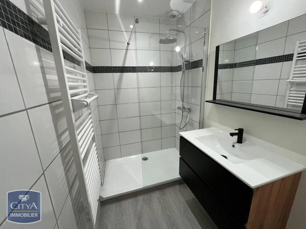 Appartement à louer 3 pièces 59.1m² Roanne (42300)