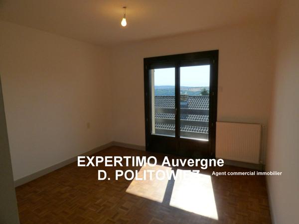 Saint-Éloy-les-Mines (63700) Maison 113 m2 à St Eloy les Mines.