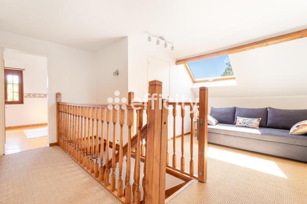 Maison 7 pièces - 226 m²