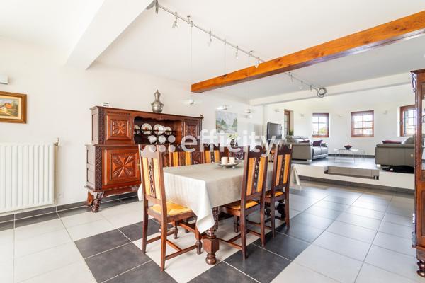 Maison 7 pièces - 226 m²