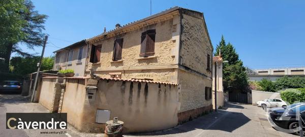 Maison à vendre  4 pièces - 120,26 m 2   CHATEAURENARD  - 13