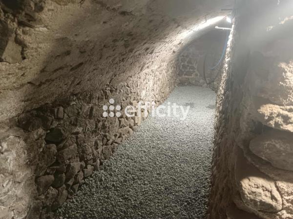 Maison 5 pièces - 210 m²