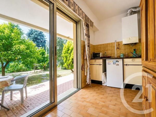 Appartement F1 à vendre  1 pièce - 30,05 m 2   ST LAURENT DU VAR  - 06