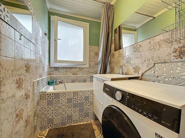 Maison avec dépendance St-Denis Mutualité