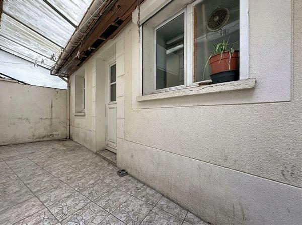 Maison avec dépendance St-Denis Mutualité