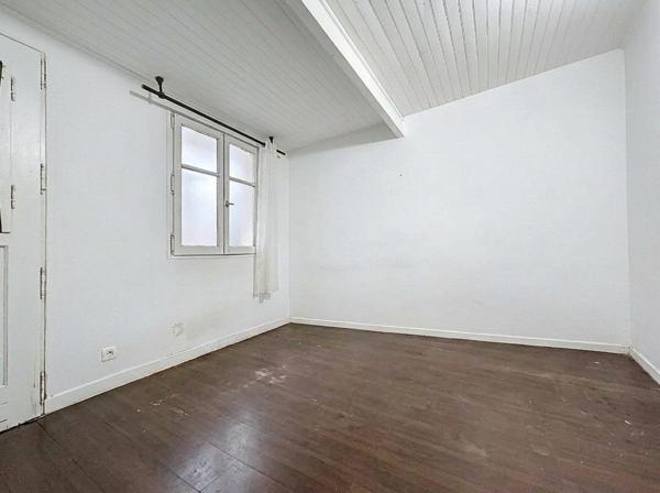 Maison avec dépendance St-Denis Mutualité