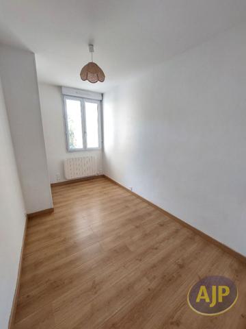Maison à louer Nantes : 3 pièces, 50m² avec 2 chambre(s) à 970€ - AJP Immobilier Nantes Rond-Point de Rennes