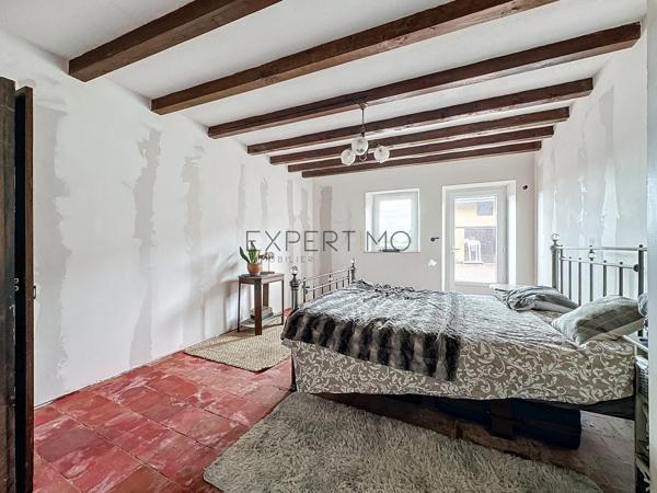 Romenay (71470) ROMENAY 71 : 2 Maisons une de 124 m² et une dépendance de 140 m2