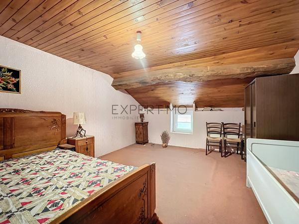 Romenay (71470) ROMENAY 71 : 2 Maisons une de 124 m² et une dépendance de 140 m2