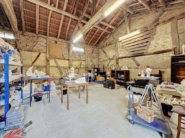 Romenay (71470) ROMENAY 71 : 2 Maisons une de 124 m² et une dépendance de 140 m2