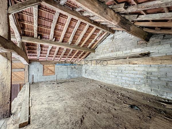 Romenay (71470) ROMENAY 71 : 2 Maisons une de 124 m² et une dépendance de 140 m2