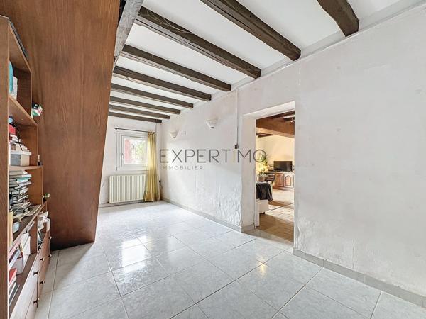 Romenay (71470) ROMENAY 71 : 2 Maisons une de 124 m² et une dépendance de 140 m2