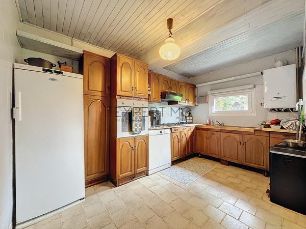 Romenay (71470) ROMENAY 71 : 2 Maisons une de 124 m² et une dépendance de 140 m2