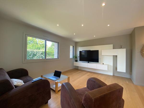 Maison à vendre à Dinan centre - 5 pièces, 3 chambres, jardin quartier calme Dinan