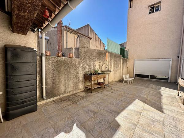 APPARTEMENT CENTRE-VILLE AVEC GRANDE TERRASSE