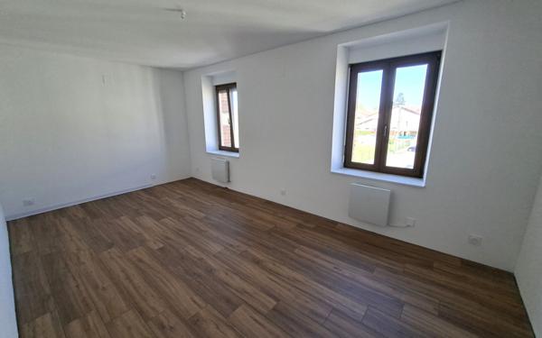 Appartement à vendre    2 pièces • 44 m2 Mont-Bonvillers