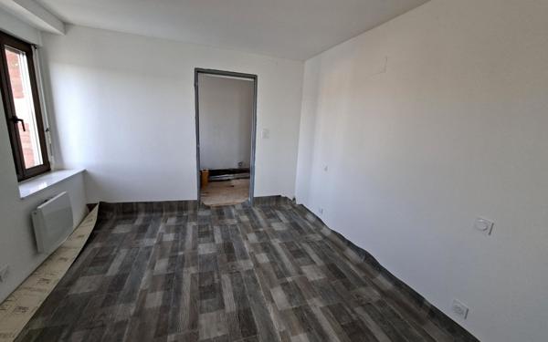 Appartement à vendre    2 pièces • 44 m2 Mont-Bonvillers