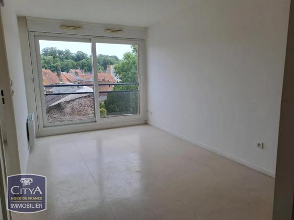 Appartement à louer 2 pièces 33m² Saint-Pol-sur-Ternoise (62130)