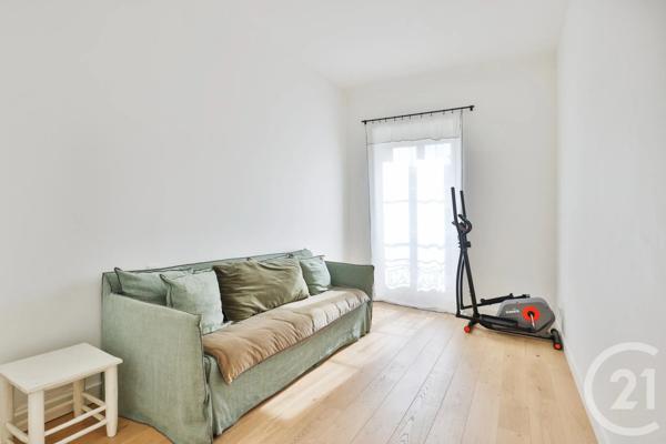 Appartement F4 à vendre  4 pièces - 130 m 2   NICE  - 06