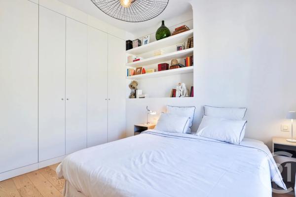 Appartement F4 à vendre  4 pièces - 130 m 2   NICE  - 06