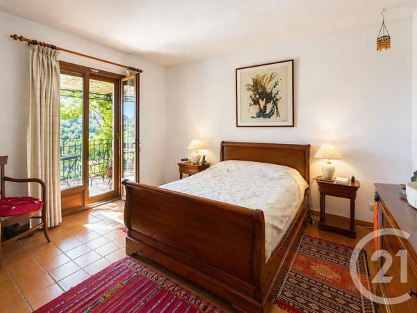 Maison à vendre  8 pièces - 170,85 m 2   VENCE  - 06