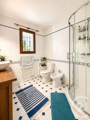 Maison à vendre  8 pièces - 170,85 m 2   VENCE  - 06